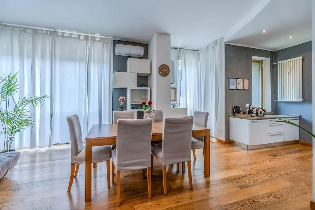 Luxury Apartment In Navigli Milan Italy