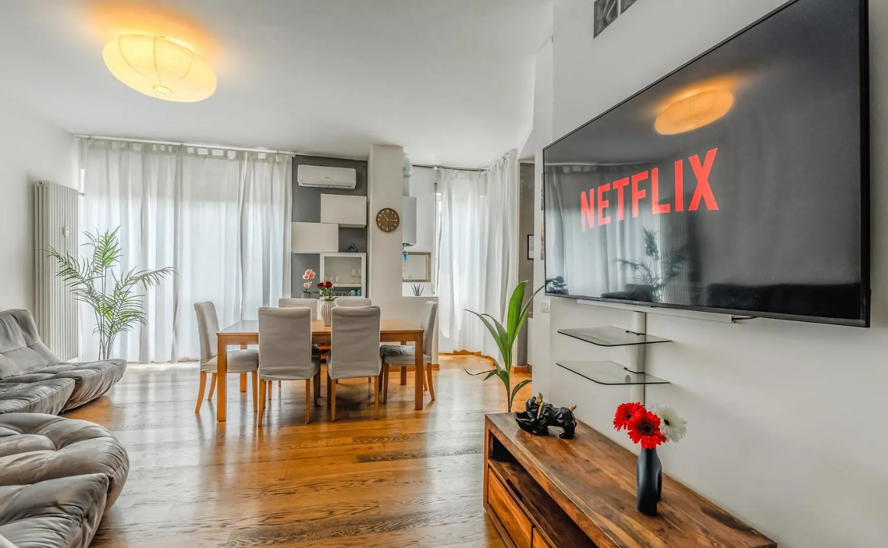 Luxury Apartment In Navigli Milan